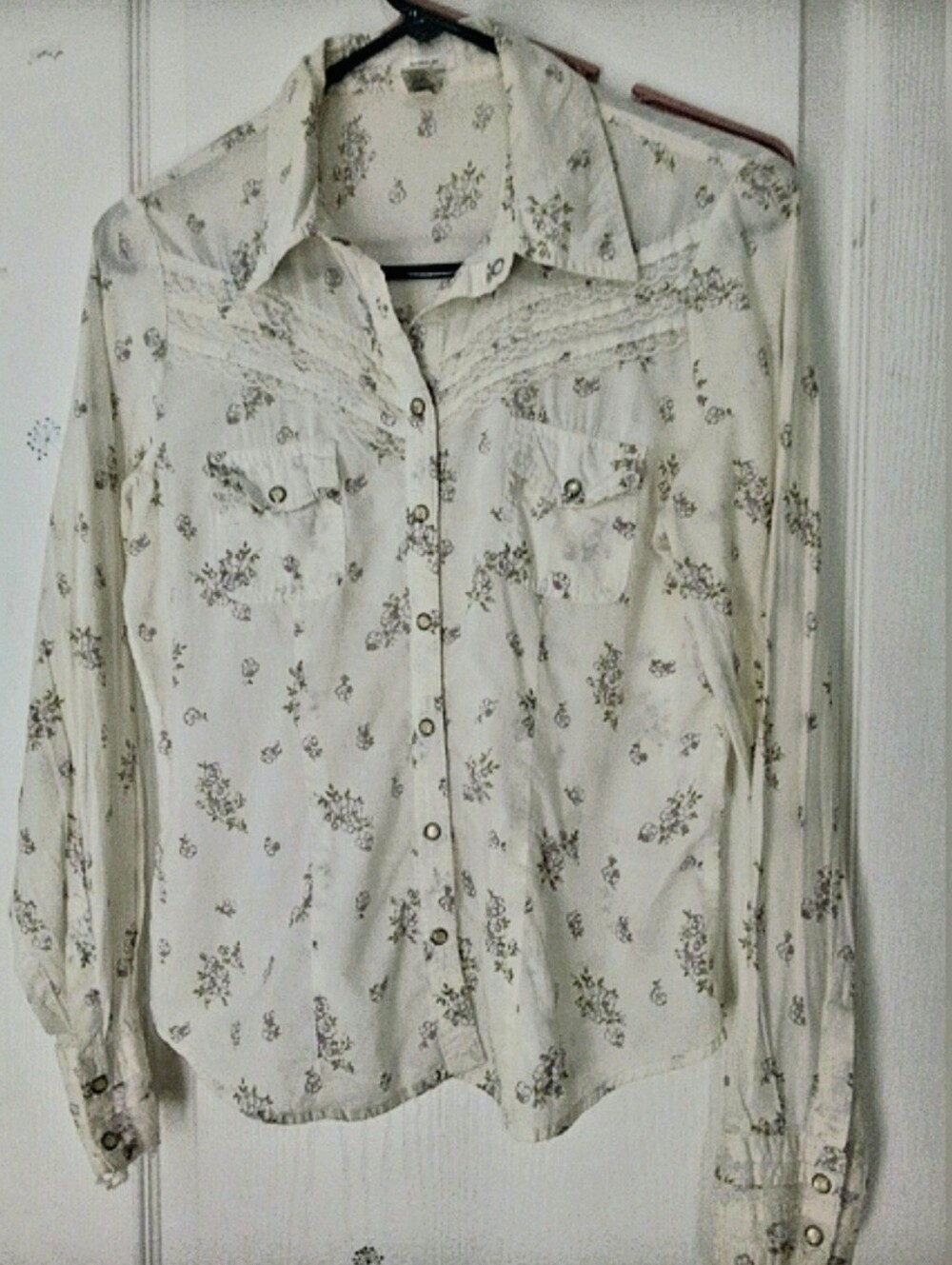 Cowgirls Floral & Lace Snap Up Collared Shirt - Girls L